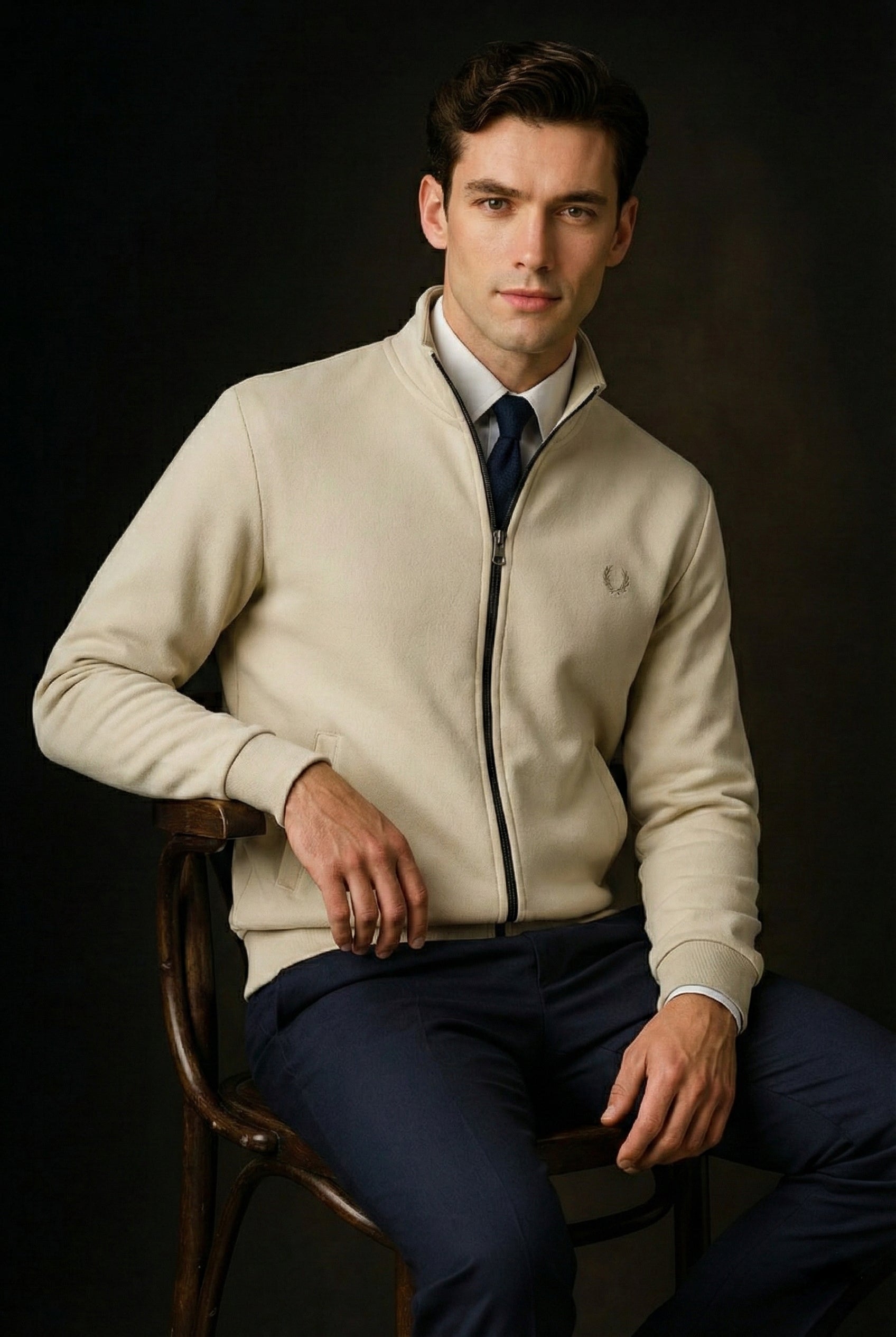 HIGH NECK SWEATSHIRT