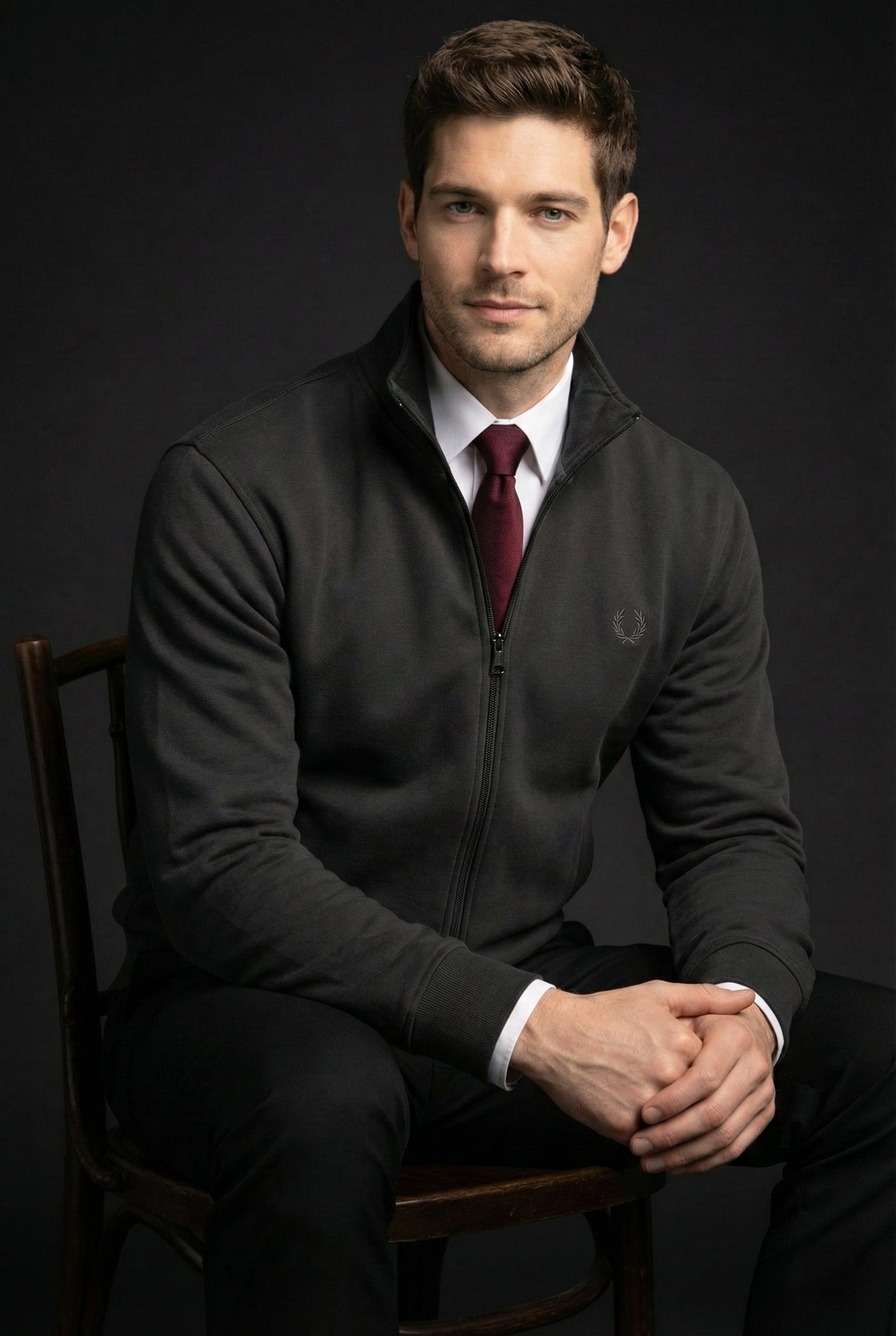 HIGH NECK SWEATSHIRT